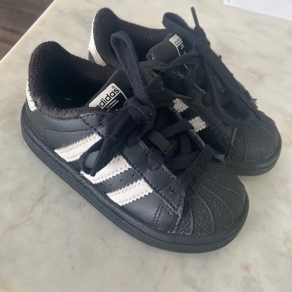 Toddler adidas size 6